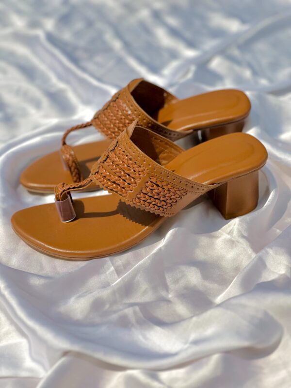 Brown Heel Ladies Chappal