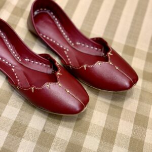 Mahroon Pointed Ladies Khussa