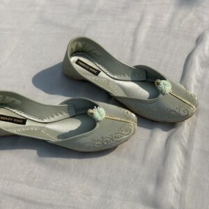 Elegant Mint Green Embroidered Khussa