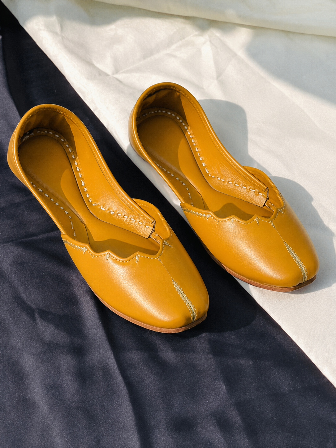 Yellow Pointed Khussa
